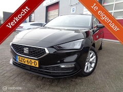 Seat Leon Sportstourer - 1.5 TSI Style Business Intense/Airco/LED/Key Less/Lm velgen/1st eig/PDC