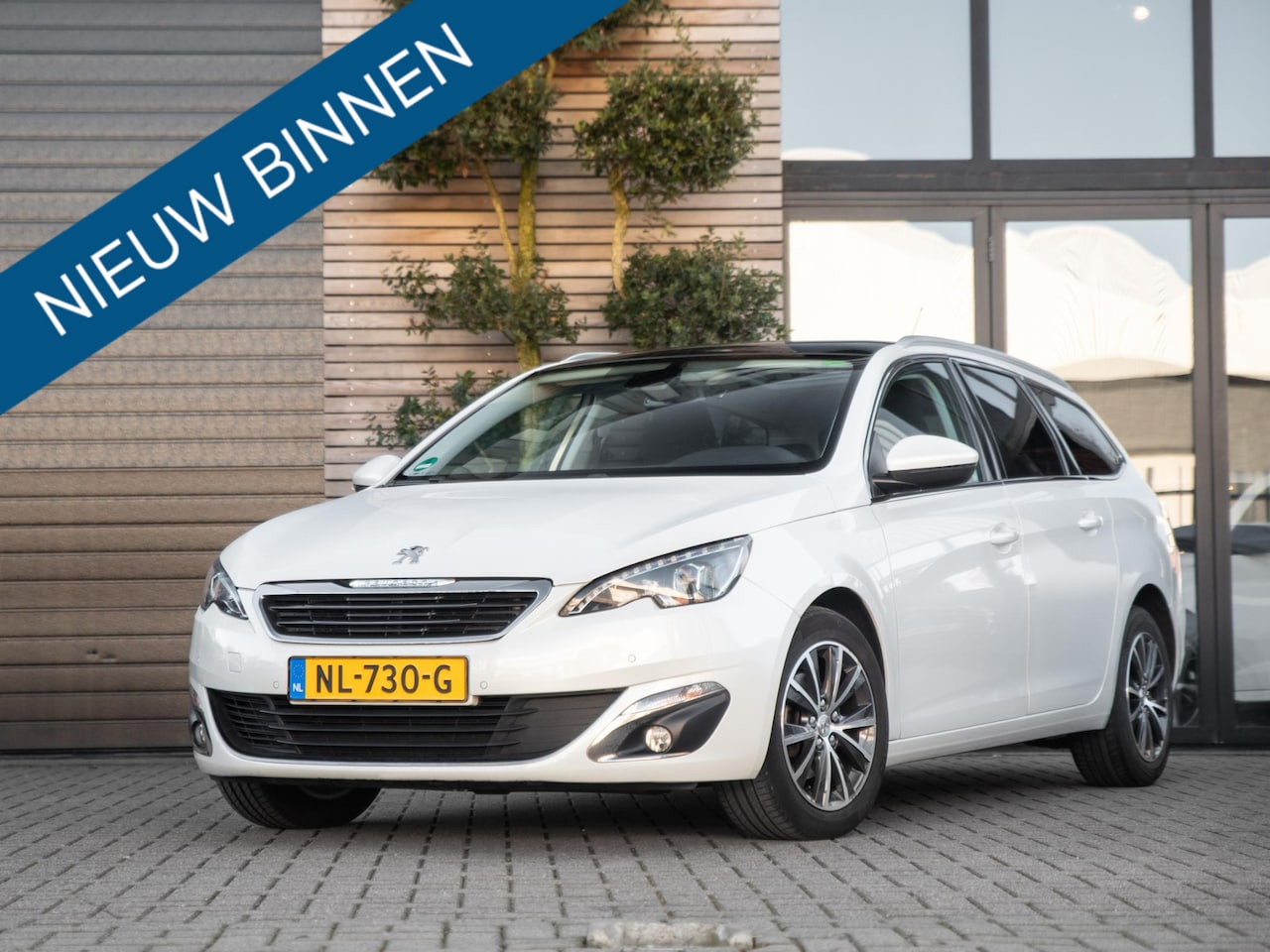 Peugeot 308 SW - 1.2 PureTech Allure Cruise Pano Cam Keyless - AutoWereld.nl