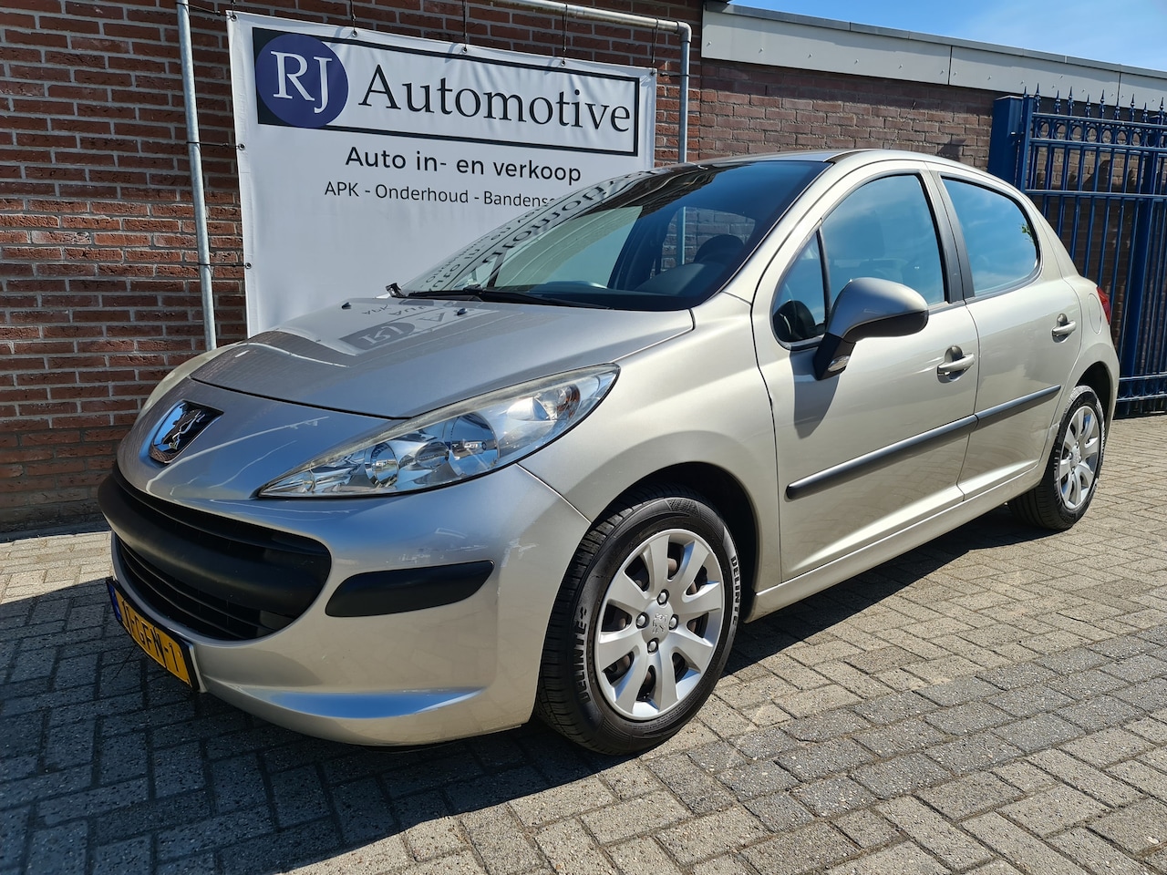 Peugeot 207 - 1.4 VTi Cool 'n Blue 1.4 VTi Cool 'n Blue - AutoWereld.nl