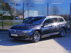 Volkswagen Passat Variant - 1.4 TSI PHEV GTE 218 PK BNS, Adap. LED, Leder-Alcantara, Trekhaak, Digitale Cockpit