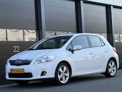 Toyota Auris - 1.8 Full Hybrid Dynamic Camera | Clima