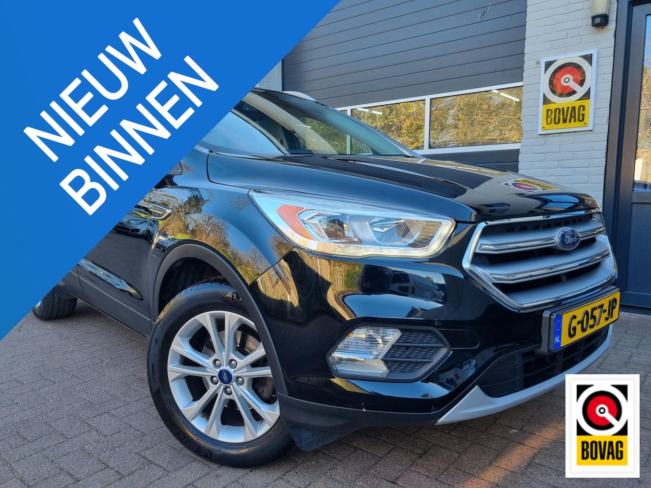 Ford Kuga - 1.5 Titanium / NAVI / CRUISE / TREKHAAK / ECC - AutoWereld.nl