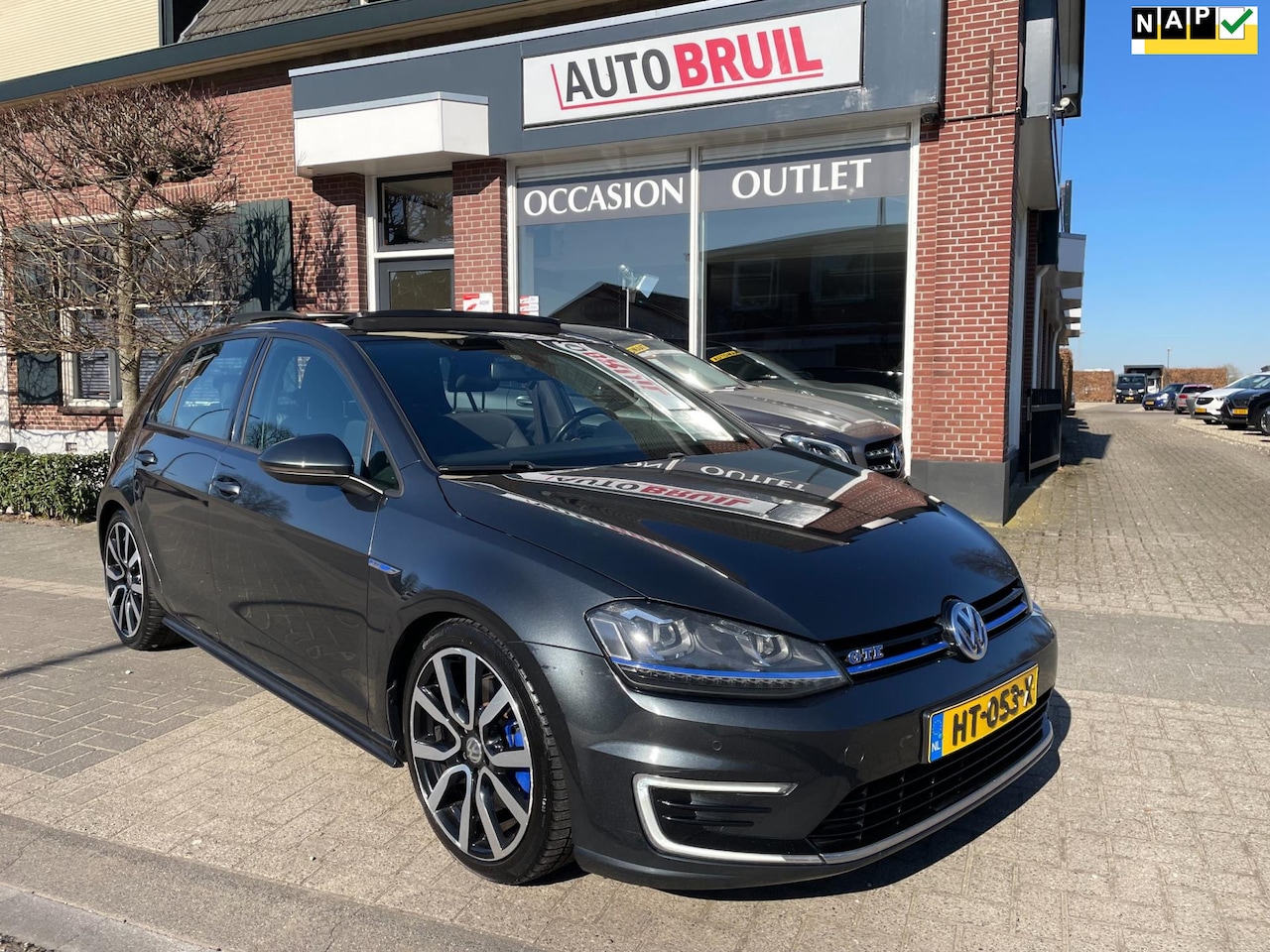 Volkswagen Golf - 1.4 TSI GTE| Panodak|Navi|Camera|Trekh|Led - AutoWereld.nl