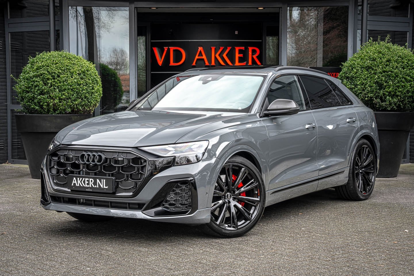 Audi Q8 - 60 TFSI e Facelift Audi Exlusive | 23 Inch | Alcantara Hemel | Massage | Carbon - AutoWereld.nl