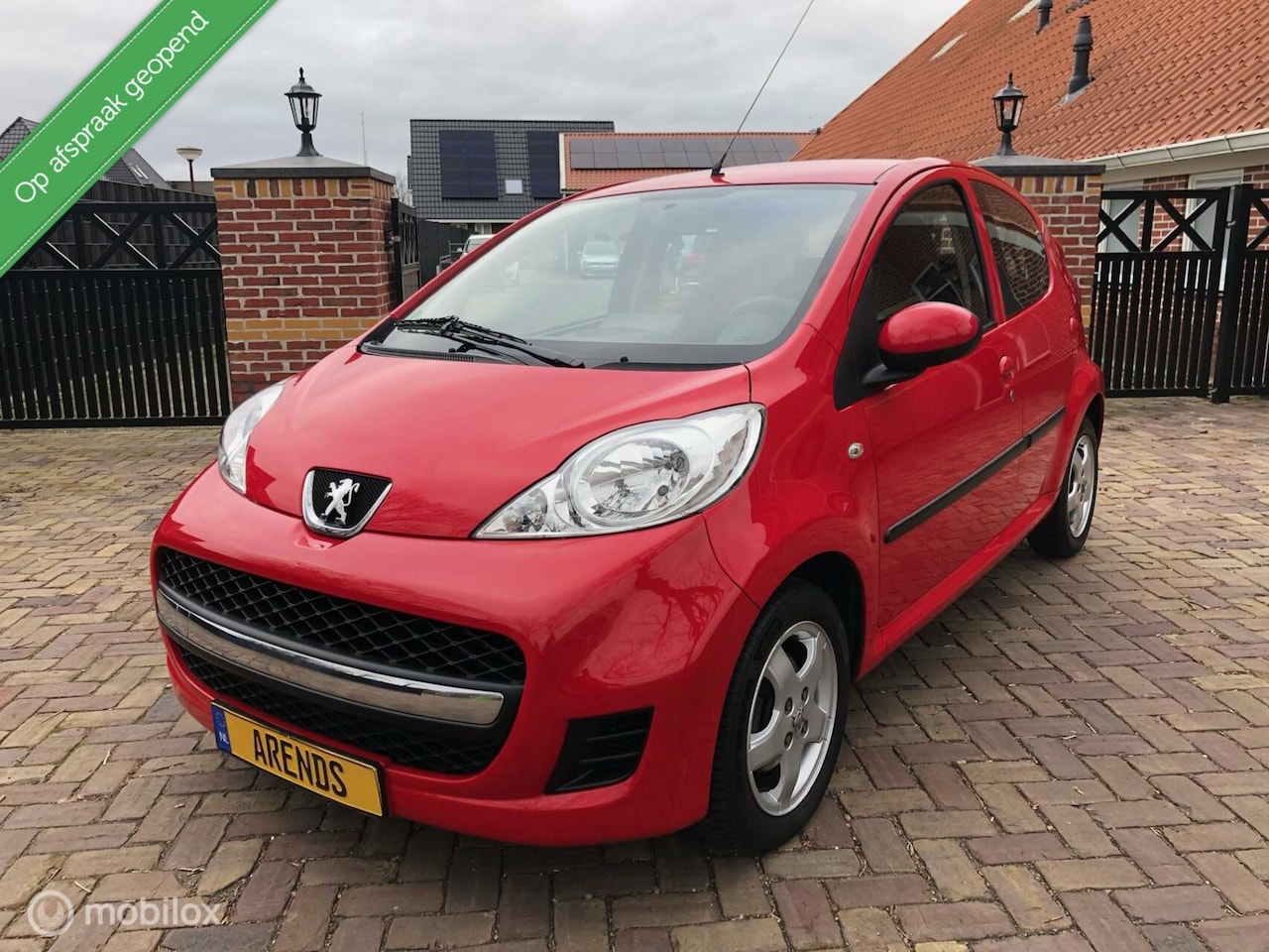 Peugeot 107 - 1.0-12V 5DRS Carplay Weinig KM!! - AutoWereld.nl