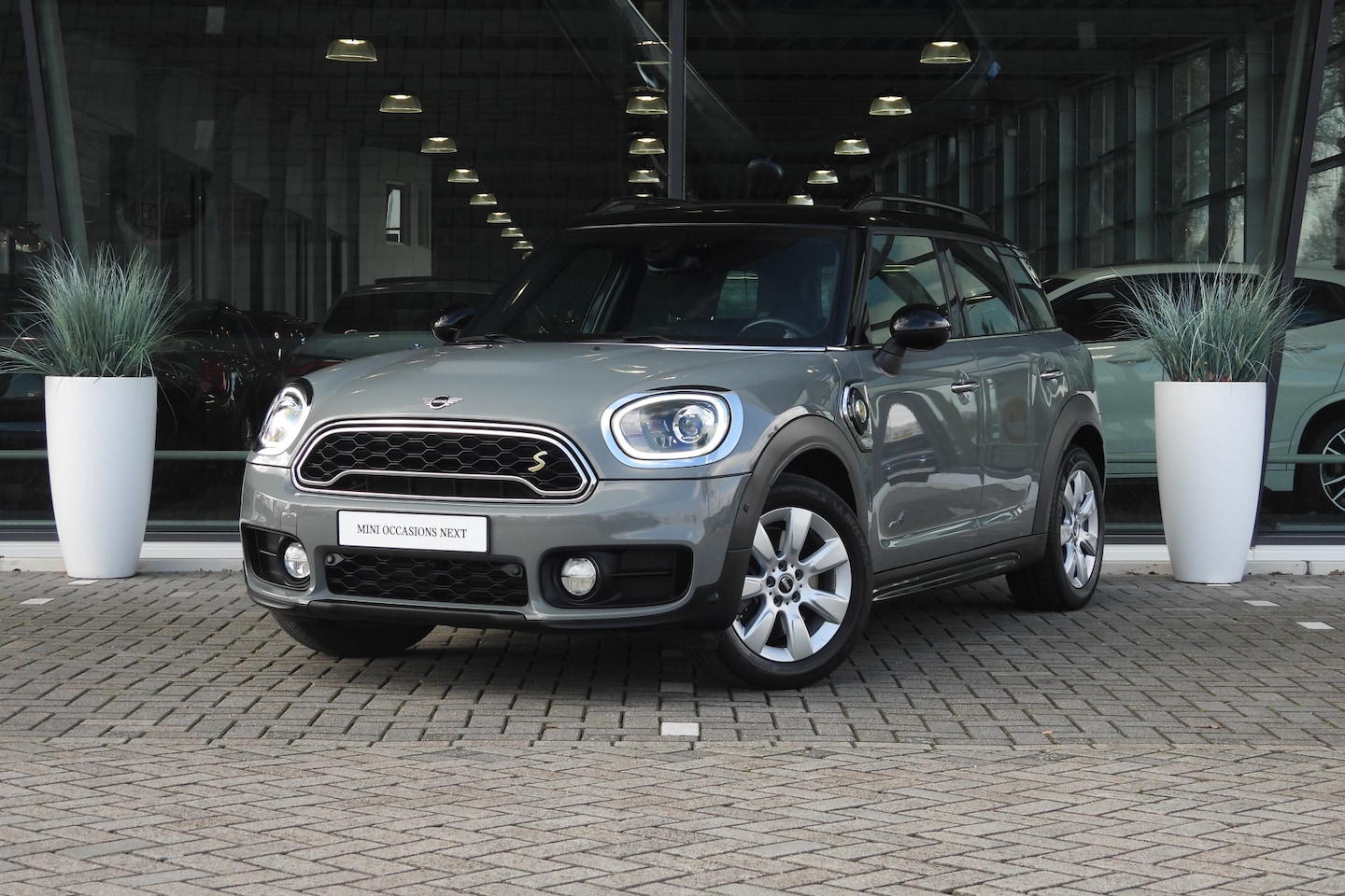 MINI Countryman - Cooper SE ALL4 Pepper Automaat / Comfort Access / LED / Stoelverwarming / Park Assistant / - AutoWereld.nl