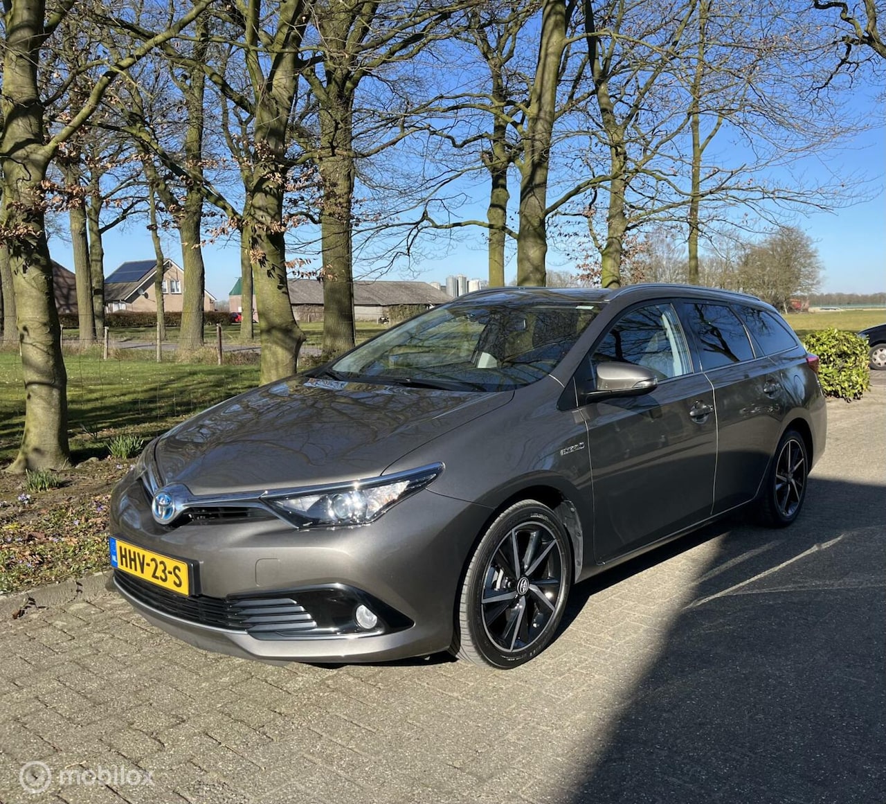 Toyota Auris Touring Sports - 1.8 Hybrid Dyn All in rijklaar - AutoWereld.nl