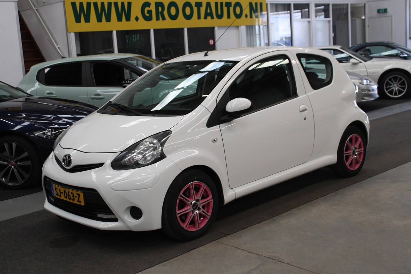 Toyota Aygo - 1.0 VVT-i Comfort Airco, Lichtmetalen velgen, Stuurbekrachtiging - AutoWereld.nl