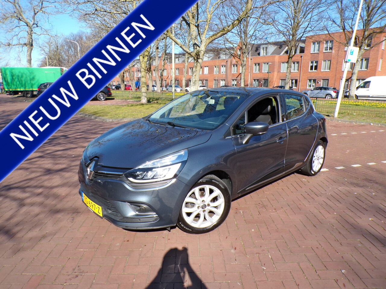 Renault Clio - 1.2 TCe Intens ZEER LUXE UITVOERING - AutoWereld.nl