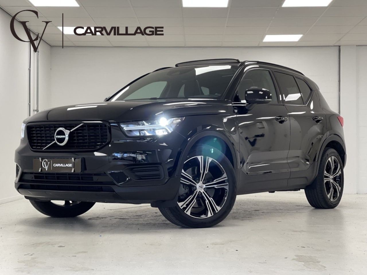 Volvo XC40 - 1.5 T4 R-Design Recharge | Pano | Harman/Kardon | Stuurwielverwa - AutoWereld.nl