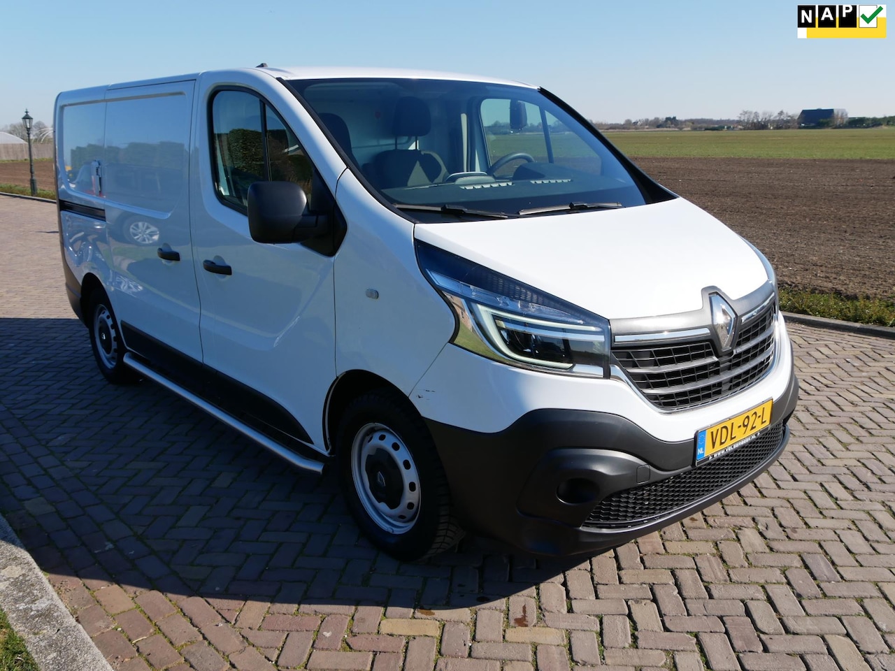 Renault Trafic - 1.6 dCi 95 T29 L1H1 Comfort AC NAVI CAMERA 2XDOOR € 10.599 EX BTW - AutoWereld.nl