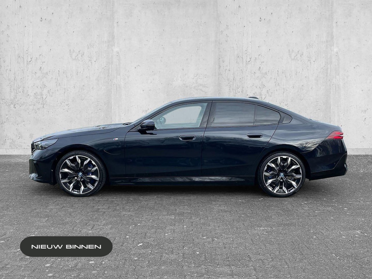 BMW 5-serie - 550 e xDrive | M Sport Pro | Harman | 360 camera - AutoWereld.nl