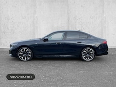 BMW 5-serie - 550 e xDrive | M Sport Pro | Harman | 360 camera