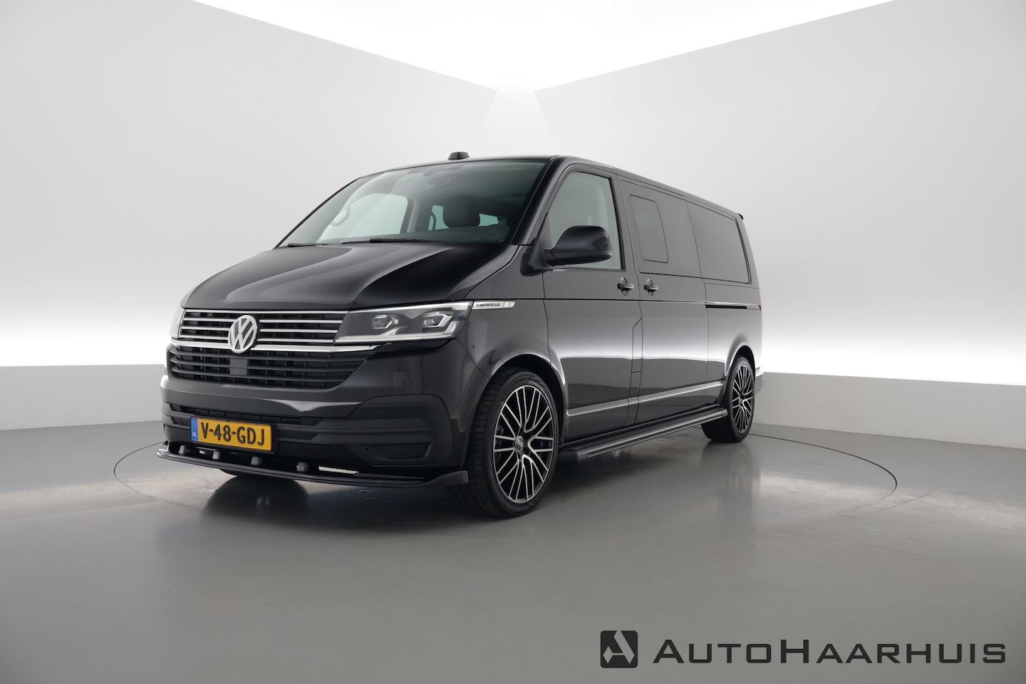 Volkswagen Transporter Caravelle - 2.0 TDI 204pk DSG| 2x Schuifdeur | Adapt. Cruise | Navi | Stoelverw. | 20'' LM velgen | Le - AutoWereld.nl