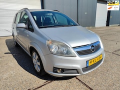 Opel Zafira - 1.8 Essentia ( 7-Persoons )