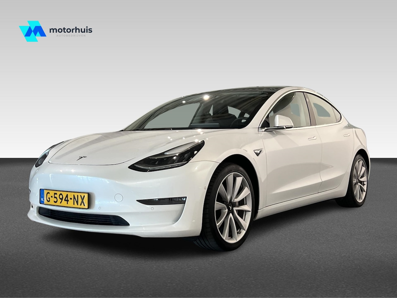 Tesla Model 3 - Long-Range RWD | PANORAMA DAK | VERWARMBARE STOELEN - AutoWereld.nl