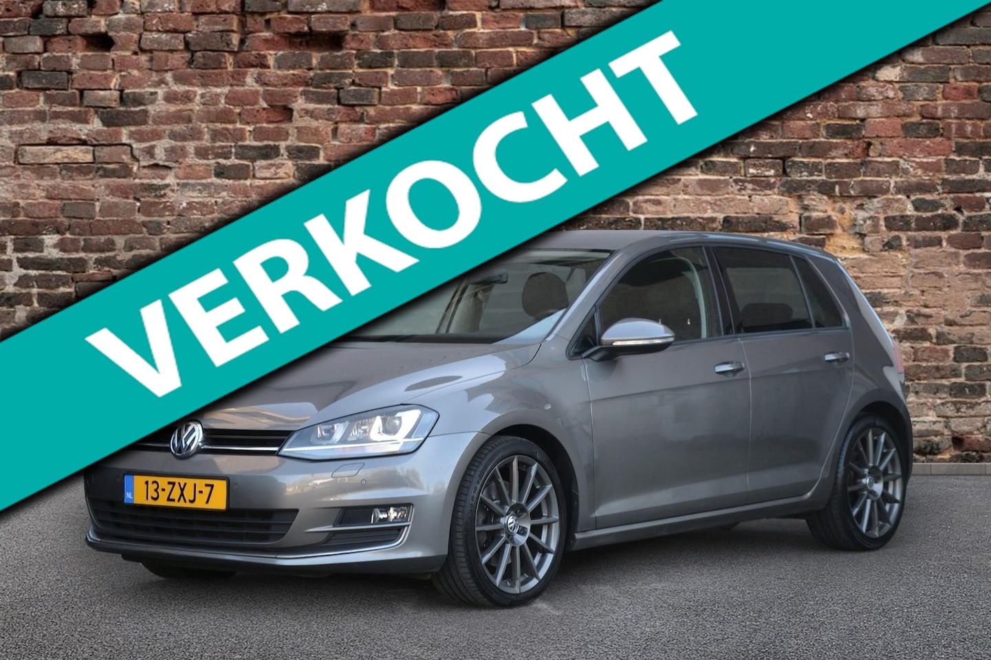 Volkswagen Golf - 1.4 TSI Highline 122PK | Automaat | Leder | Xenon | Keyless - AutoWereld.nl