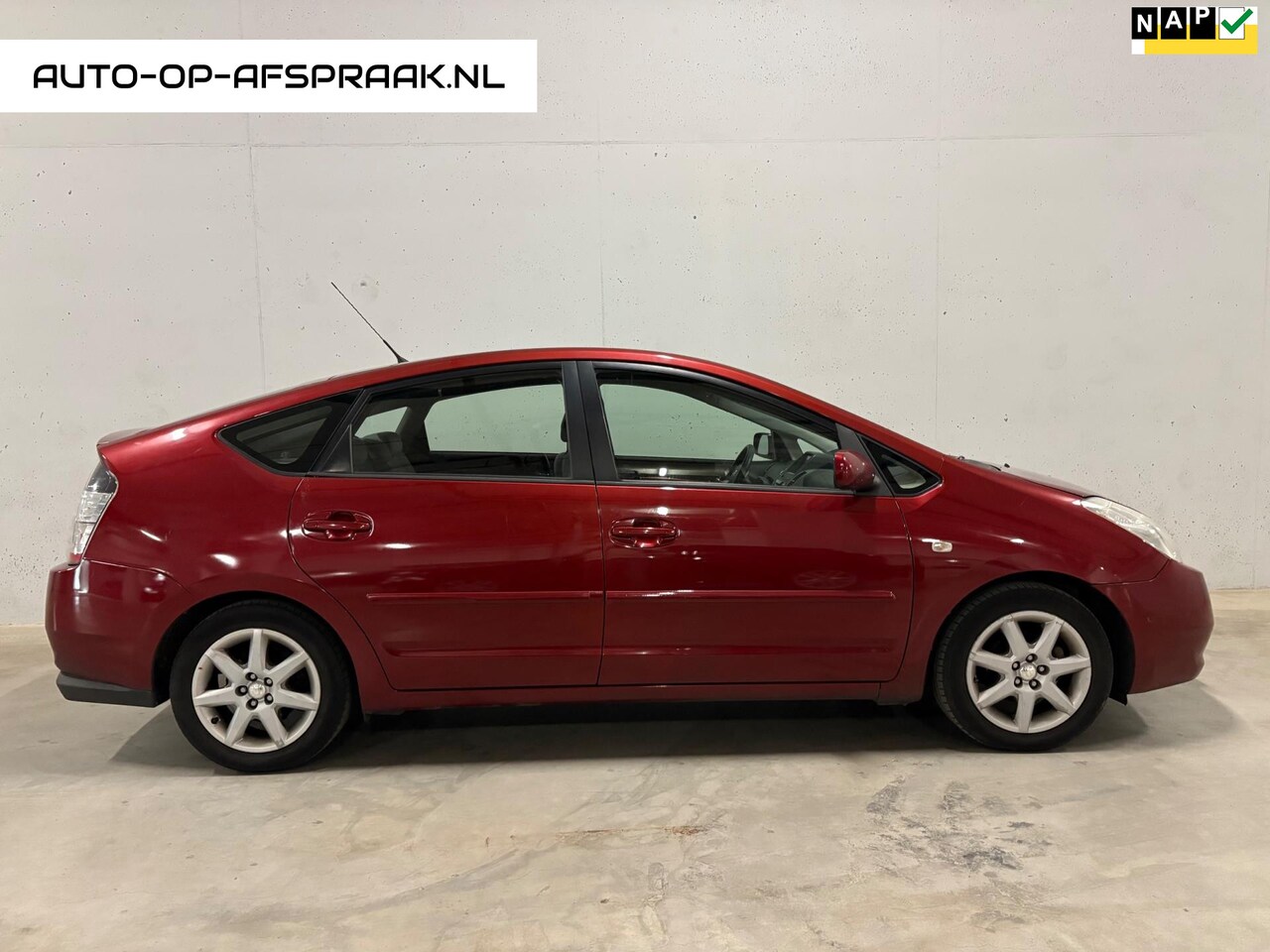 Toyota Prius - 1.5 VVT-i Automaat Climate Control Cruise Control - AutoWereld.nl