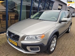 Volvo XC70 - 3.2 Summum Automaat NL AUTO / LEER / NAVI / XENON