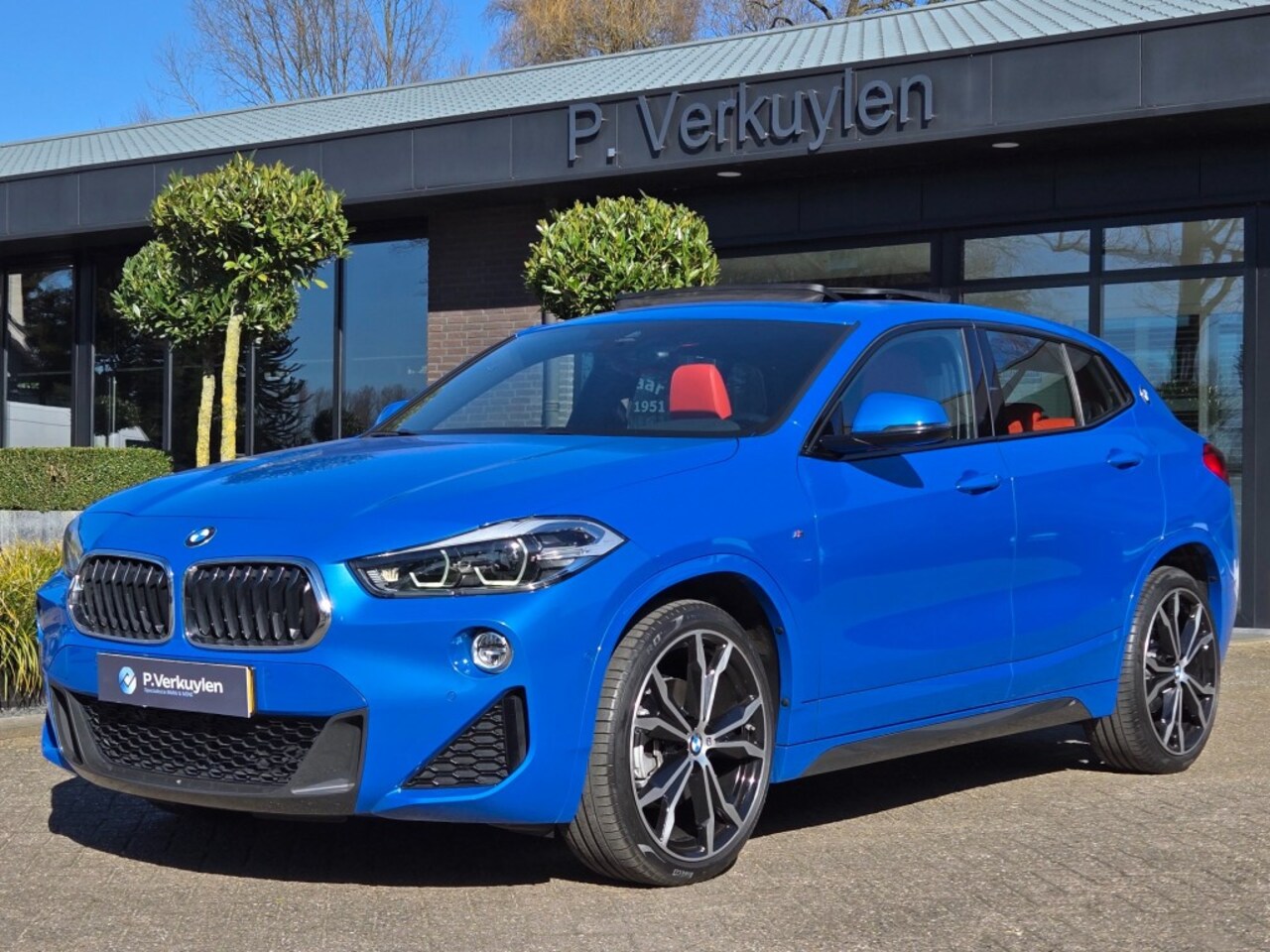 BMW X2 - SDRIVE18I M SPORT I LEDER I PANORAMA I 19 INCH I MEMORY SEATS I - AutoWereld.nl