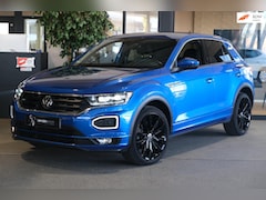 Volkswagen T-Roc - 1.5 TSI DSG 2x R-line Black Virtual Led Cam