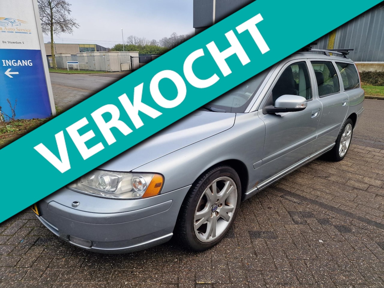 Volvo V70 - 2.4 D5 Edition Sport 2.4 D5 Edition Sport, Apk, Nap, Goed rijdend, Inruil mogelijk. - AutoWereld.nl