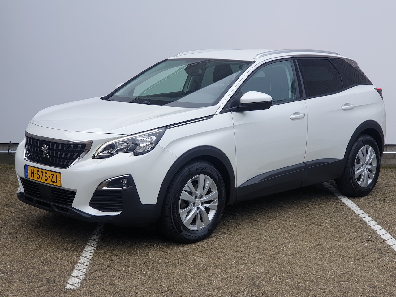 Peugeot 3008 - 1.2 PureTech Blue Lease Executive | Achteruitrijcamera | cruise control | extra getint gla - AutoWereld.nl