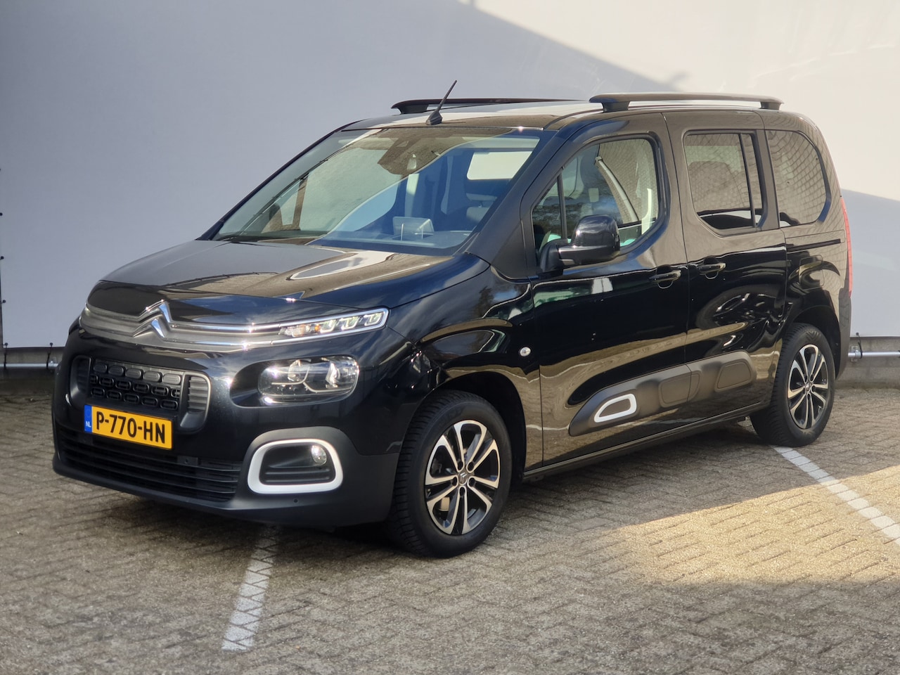 Citroën Berlingo - 1.2 PureTech Shine | Apple Carplay/Android Auto|telefoonintegratie premium | achteruitrijc - AutoWereld.nl