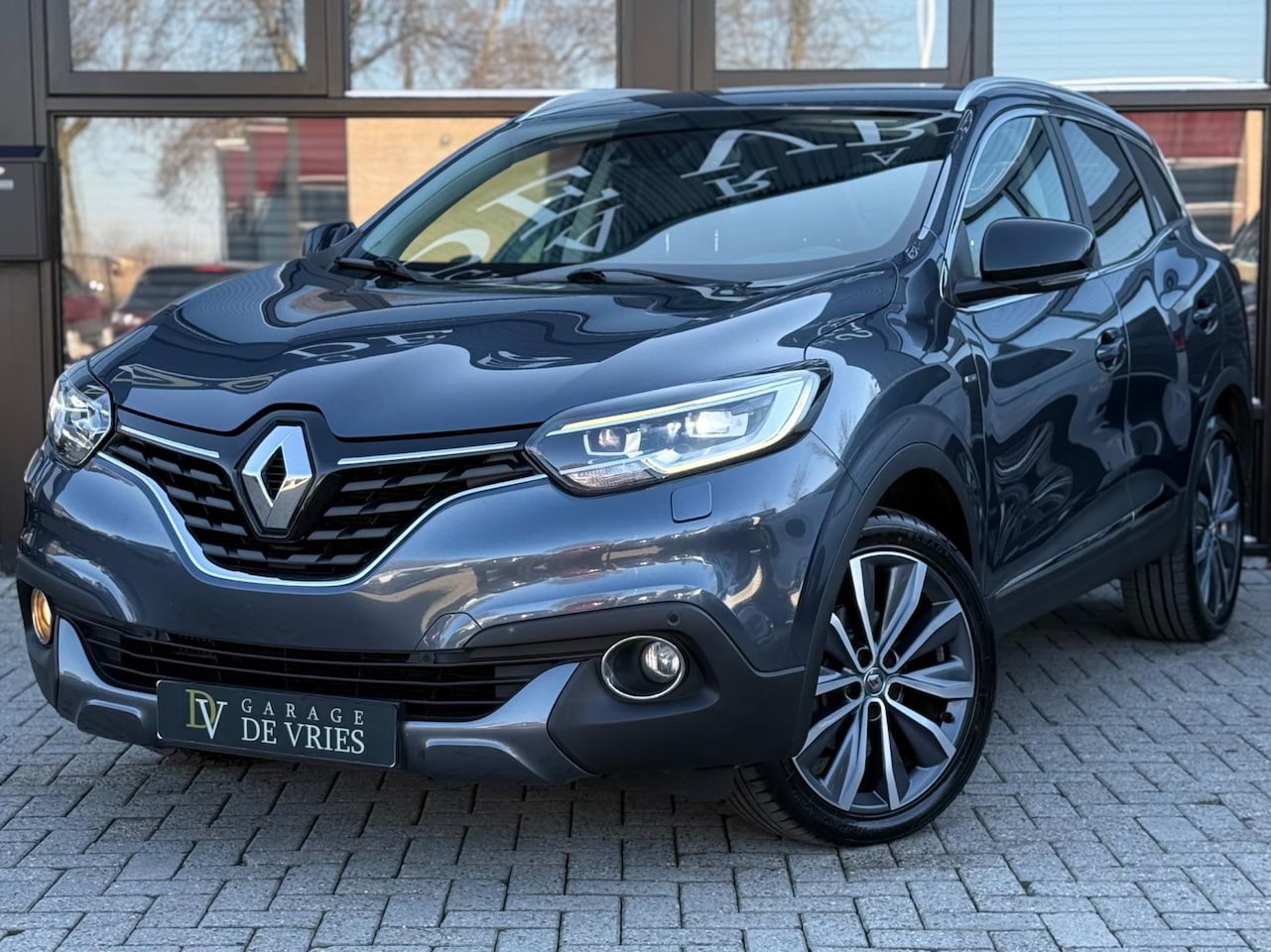 Renault Kadjar - 1.6 TCe 163pk BOSE Edition 1800kg Trekgewicht Trekhaak Garantie - AutoWereld.nl