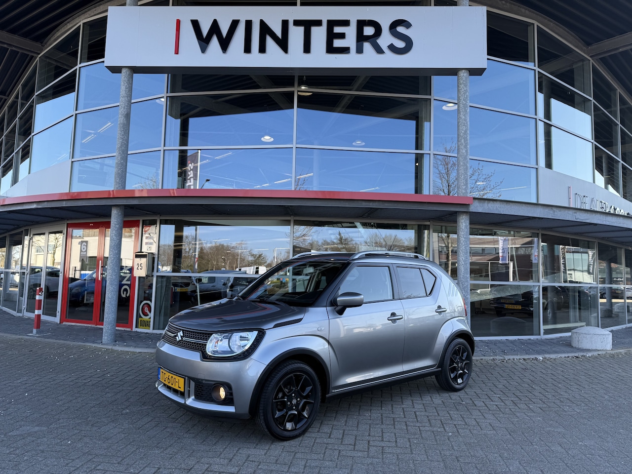 Suzuki Ignis - 1.2 Select 16"LMV Navi+BT+Camera Stoelverw. Airco - AutoWereld.nl