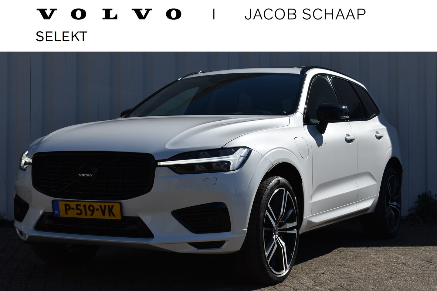 Volvo XC60 - Recharge T6 AWD R-Design | Black Sheep pakket | 21" Velgen | Harman Kardon audio | Blis | - AutoWereld.nl