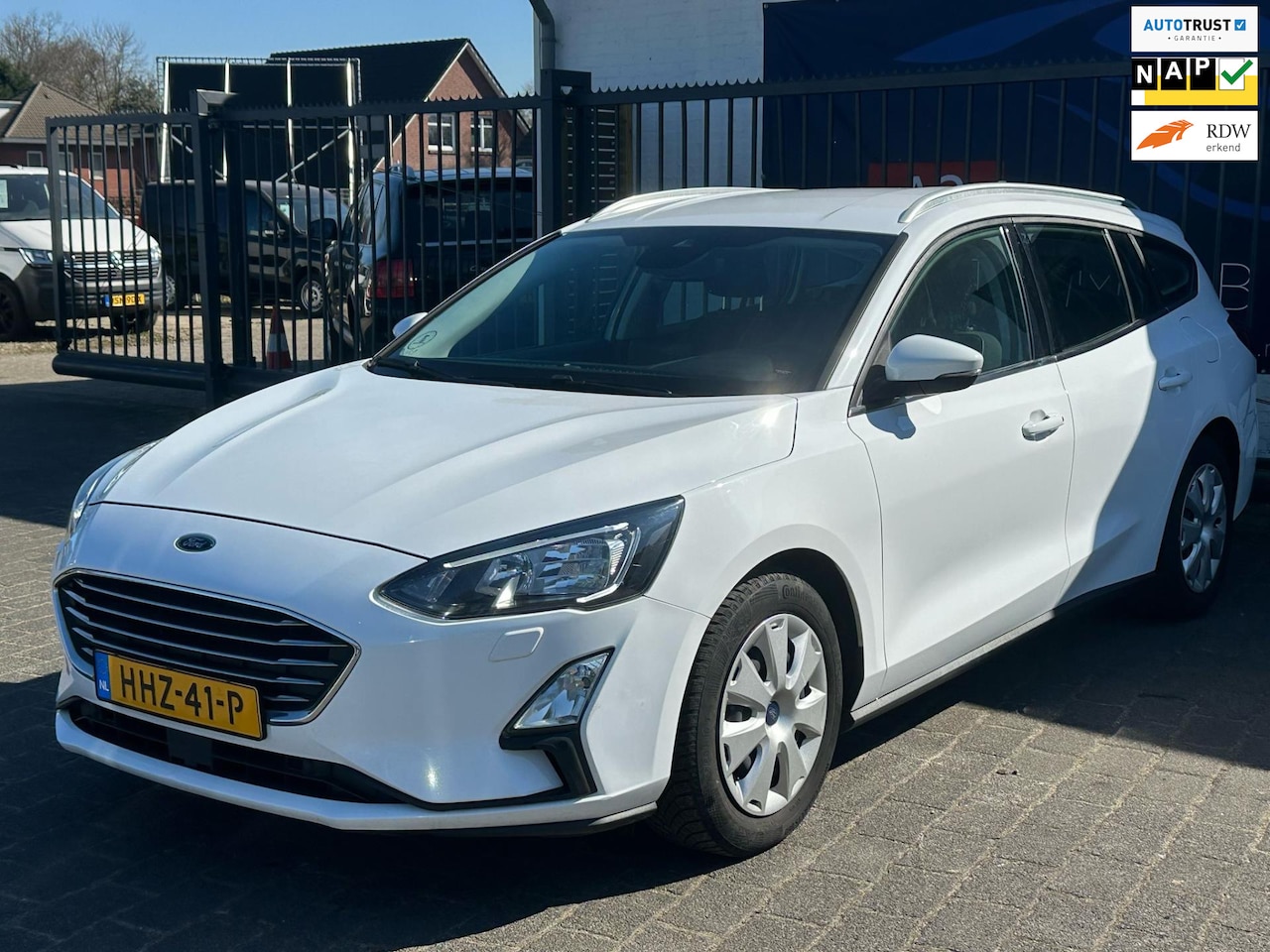 Ford Focus Wagon - 1.5 EcoBlue ST Line Business / AIRCO / NAVIGATIE / SENSOREN / STOELVERWARMING - AutoWereld.nl