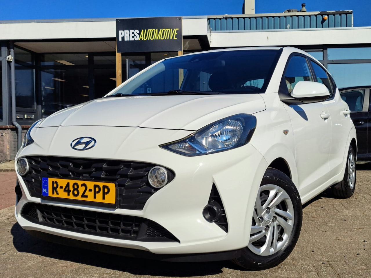 Hyundai i10 - 1.0 Comfort |STOELVERWARMING|STUURVERWARMING|CAMERA - AutoWereld.nl