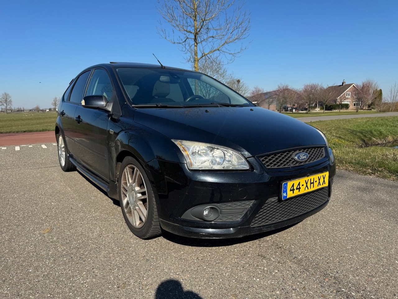 Ford Focus - 1.6-16V Ghia 1.6-16V Ghia - AutoWereld.nl