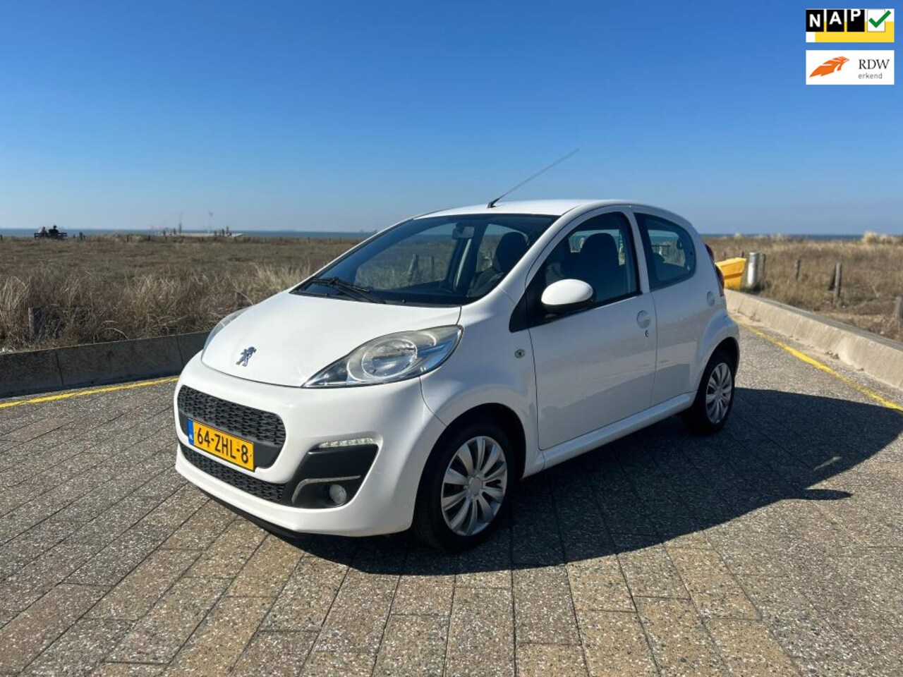Peugeot 107 - 1.0 Active / Airco / 5-Deurs - AutoWereld.nl