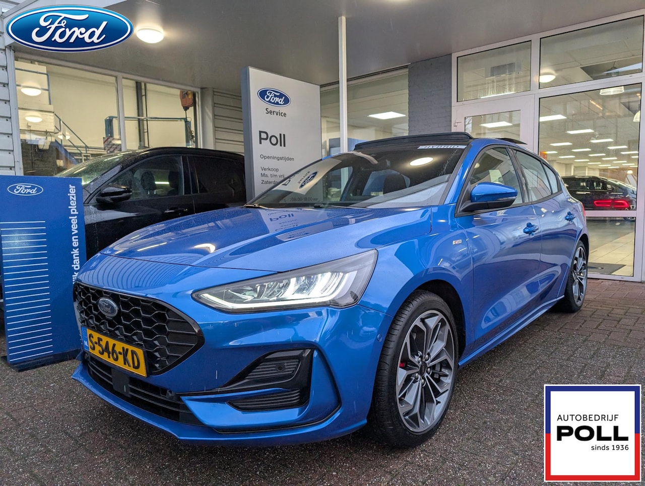 Ford Focus - 1.0 EcoB. Hybrid ST Line Panoramadak Ad Cruise Camera Winter Parking pack Dodehoek detecti - AutoWereld.nl