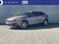 Volvo V40 Cross Country - 1.6 T4 Momentum | Navigatie | trekhaak | 17 Inch LM wielen | Parkeersensoren