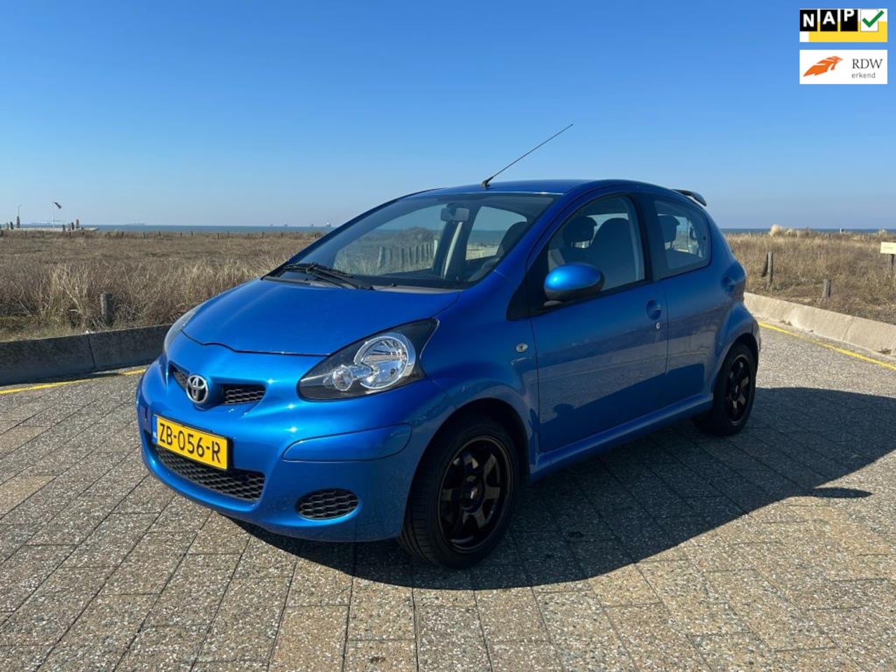 Toyota Aygo - 1.0-12V Access / Airco / Sport uitvoering - AutoWereld.nl