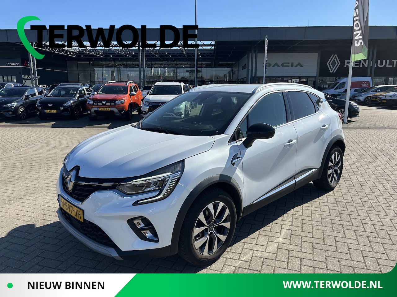 Renault Captur - 1.0 TCe 100 Intens | Parkeercamera | Navigatie | Climate Control | - AutoWereld.nl