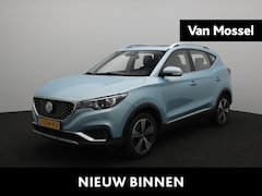 MG ZS - EV Luxury 45 kWh | 1e-Eigenaar | Navi | Panoramadak | Leder | Camera | Apple CarPlay |