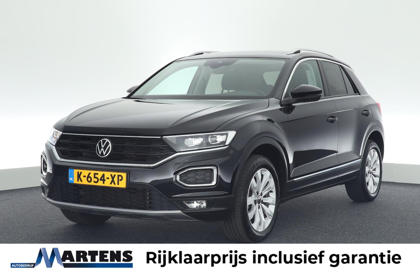 Volkswagen T-Roc - 1.5 TSI 150pk DSG Sport Keyless Camera Stoelverwarming Virtual Cockpit Navigatie - AutoWereld.nl