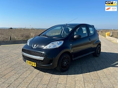 Peugeot 107 - 1.0-12V XR / Airco