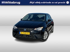 Seat Ibiza - 1.0 TSI Style Business Intense / Navigatie / Parkeersensoren V+A / Camera / Lichtmetaal 15