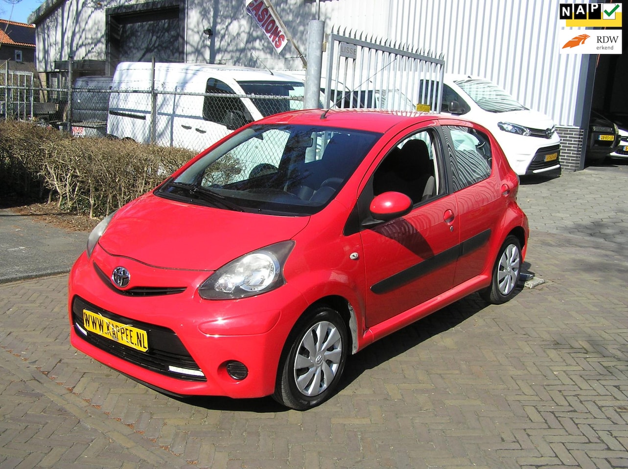 Toyota Aygo - 1.0 VVT-i Aspiration nap airco - AutoWereld.nl