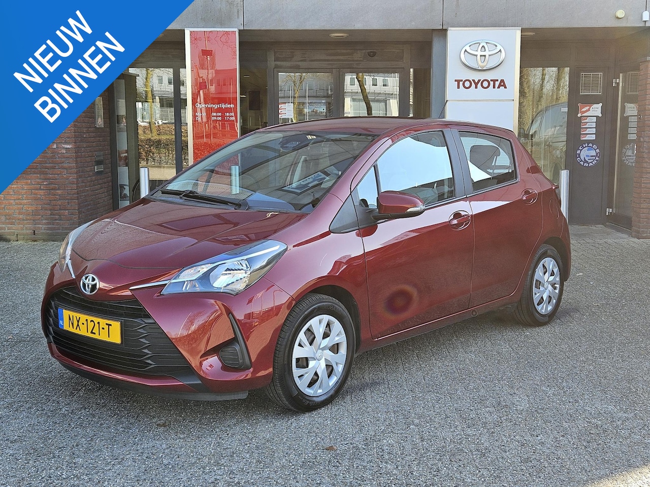 Toyota Yaris - 1.0 VVT-i COMFORT AIRCO BLUETOOTH NL-AUTO 1E-EIG EL-RAMEN/SPIEGELS - AutoWereld.nl