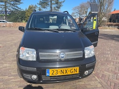 Fiat Panda - 1.2 Dynamic Luxe uitvoering met oa mistlampen, electr verstelbare spiegels etc