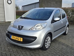 Peugeot 107 - 1.0-12V XS Urban Move