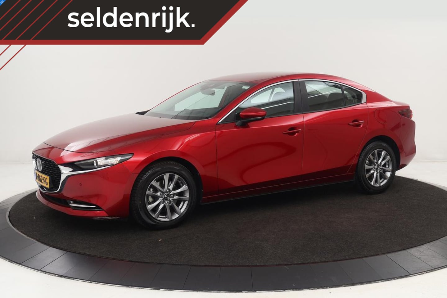 Mazda 3 - 2.0 SkyActiv-X Comfort | Stoel & stuurverwarming | Head-Up | Carplay | BOSE Sound | Adapti - AutoWereld.nl