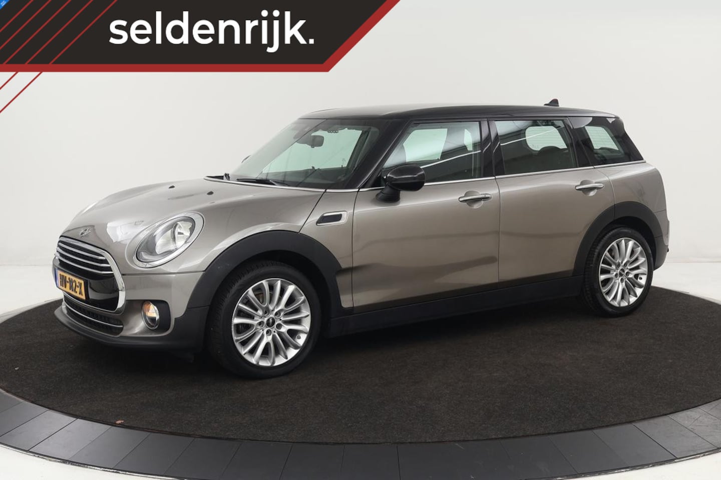 MINI Clubman - 1.5 Cooper Pepper | Navigatie | Cruise control | Keyless | PDC | Bluetooth | Climate contr - AutoWereld.nl