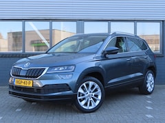 Skoda Karoq - 1.5 TSI ACT Style DSG | wegklapbare trekhaak | camera | stoelverwarming | LED koplampen |